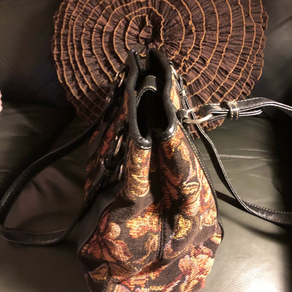 Handbag - Picture 2 of 7
